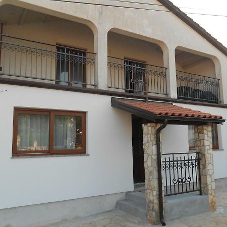 Miadea Apartment Ровинско село Екстериор снимка