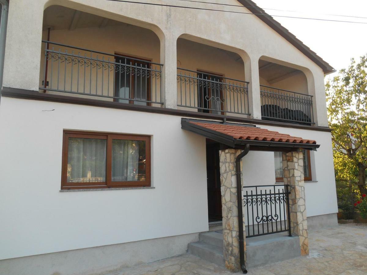 Miadea Apartment Ровинско село Екстериор снимка